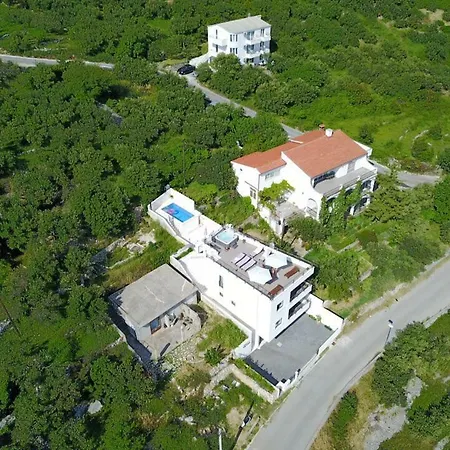 Vila Petra Makarska